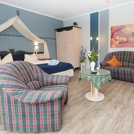 Garni Am Deich Hotel *