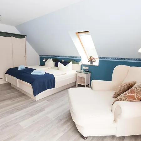 Garni Am Deich Hotel *